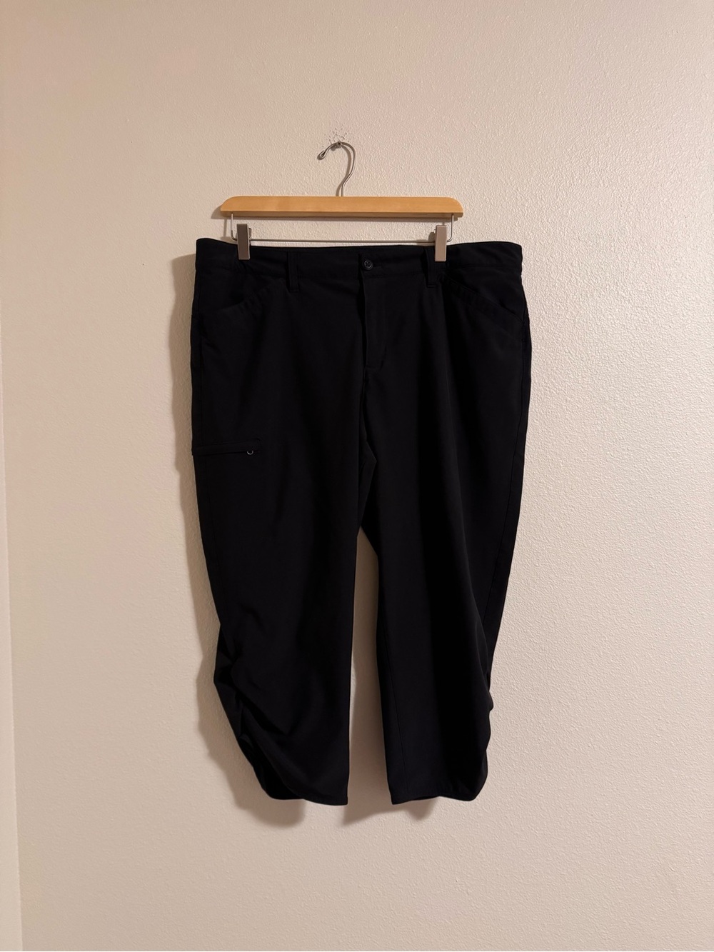Eddie Bauer Black Cargo Pants